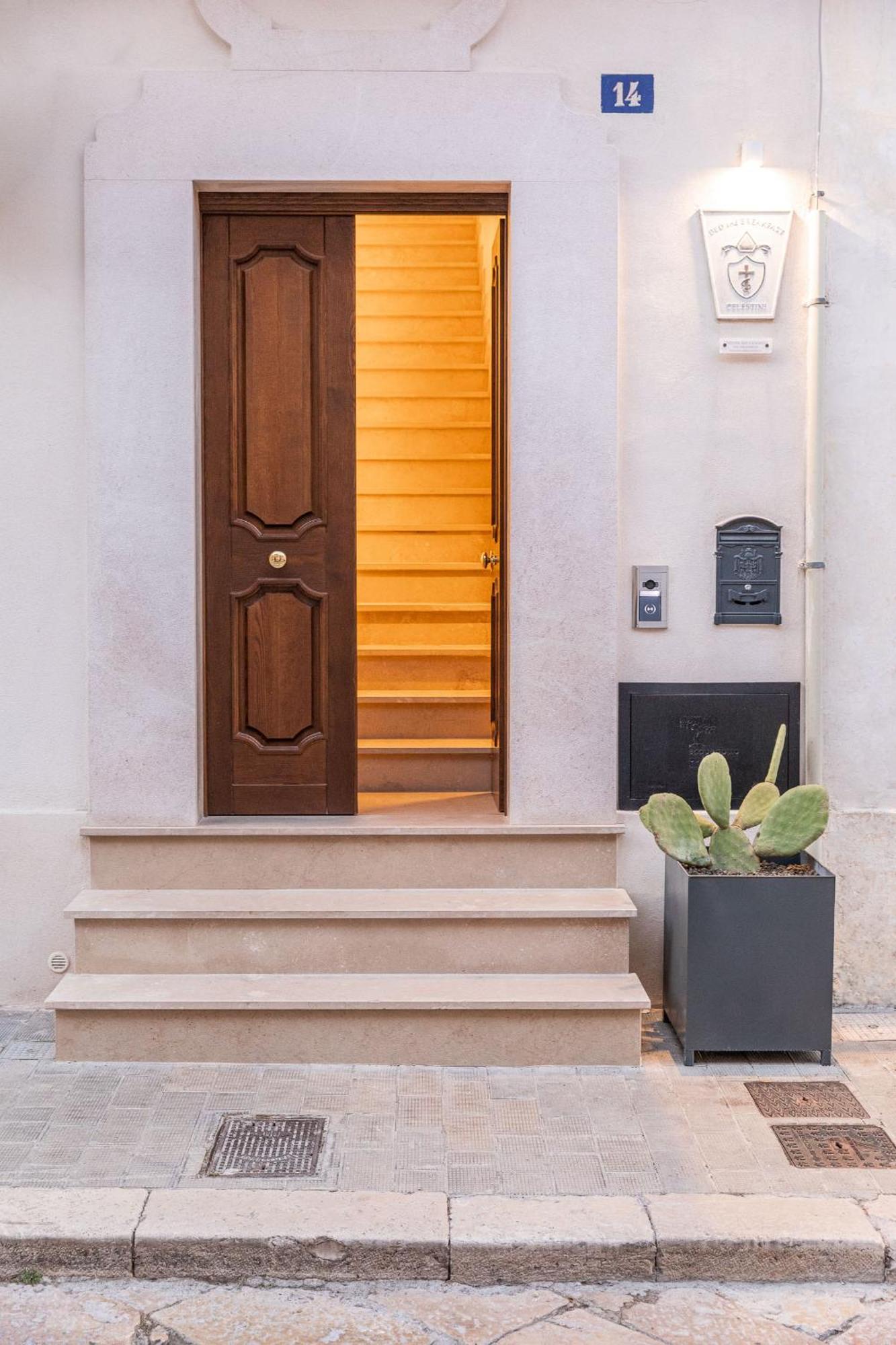 Dimora Dei Celestini Bed & Breakfast Manfredonia Bagian luar foto